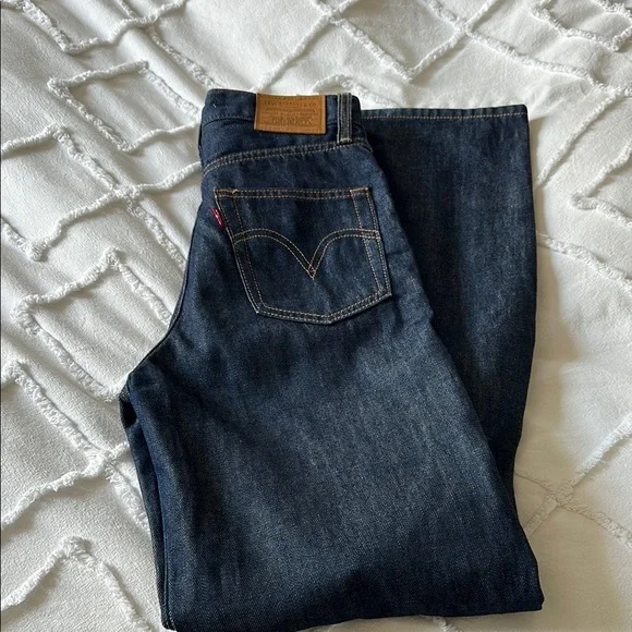 Levi's Premium Ribcage Wide Leg Jeans - Picture 3 of 6